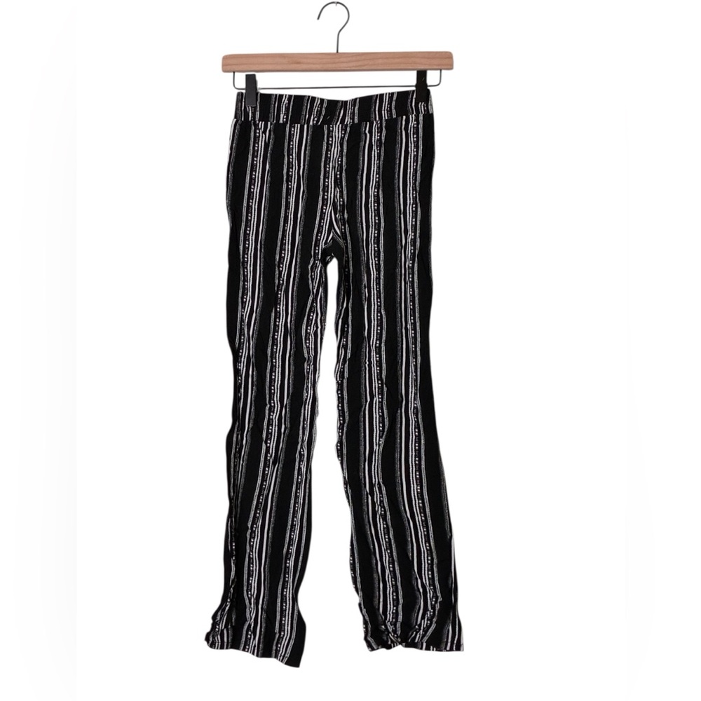 White Fawn | Black and white rayon lightweight loose fit pants - Picture 7 of 11